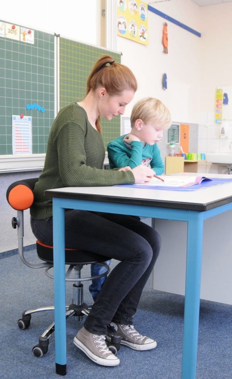 Sanus Krzesło zdrowotne szkolne SALH36S (5).jpg